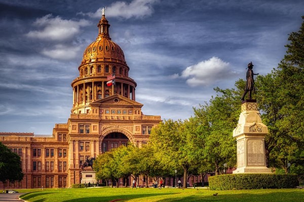 midyear texas state capitol.jpg